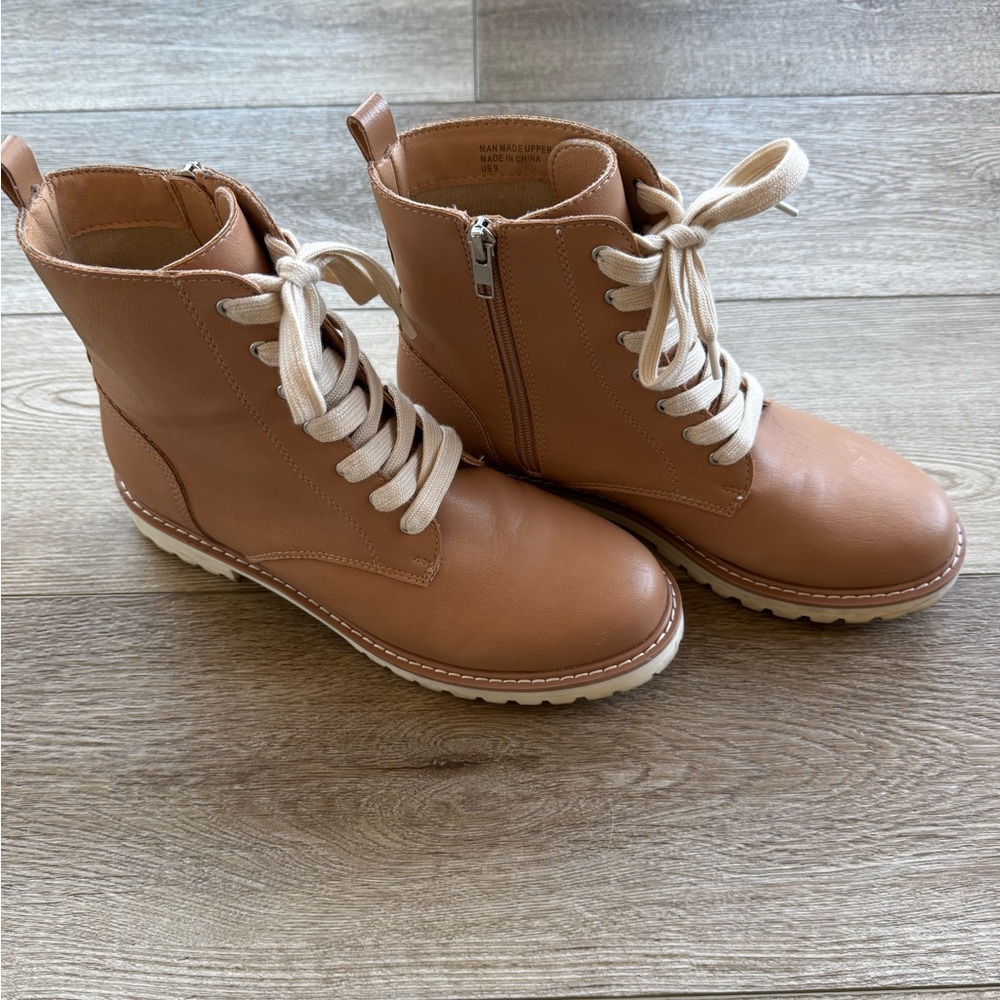 Oasis Society combat Boot